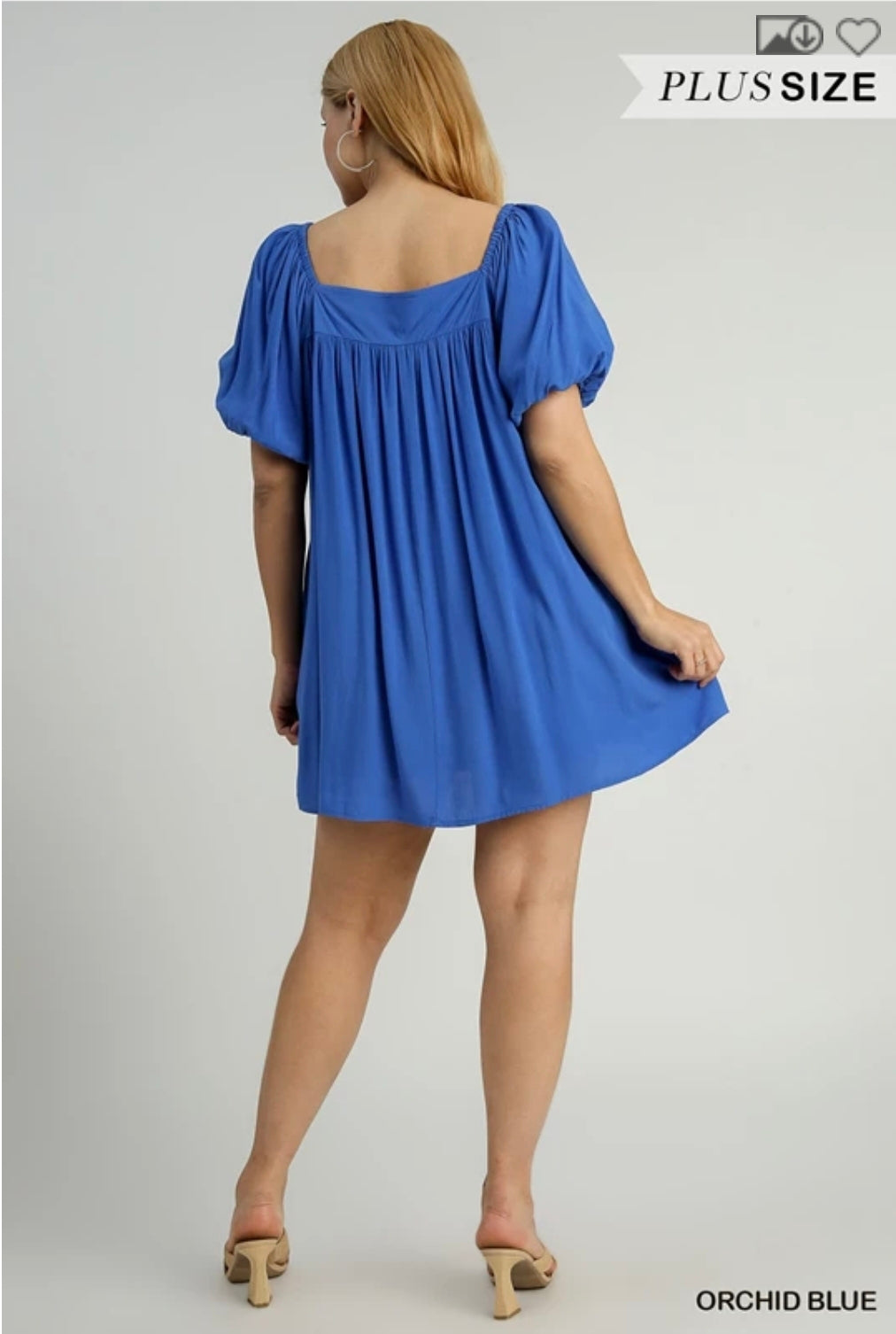 Squared neckline mini dress