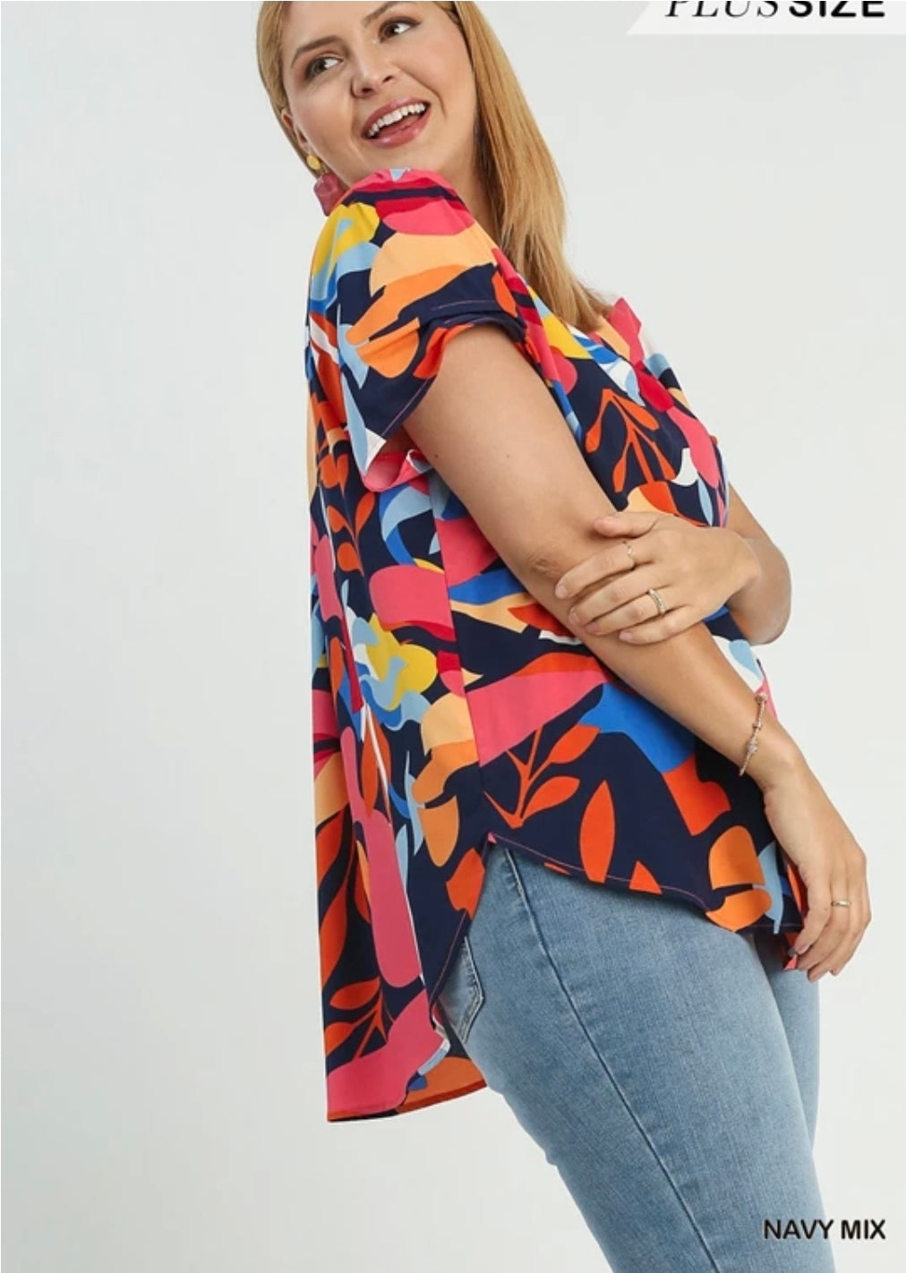 Short sleeve abstract print shirt