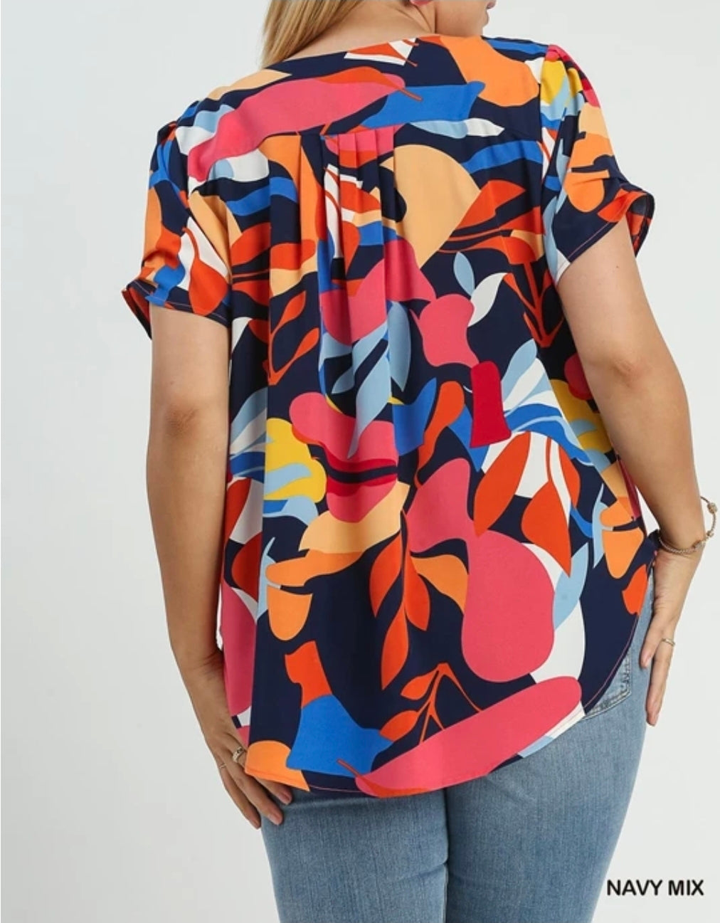 Short sleeve abstract print shirt