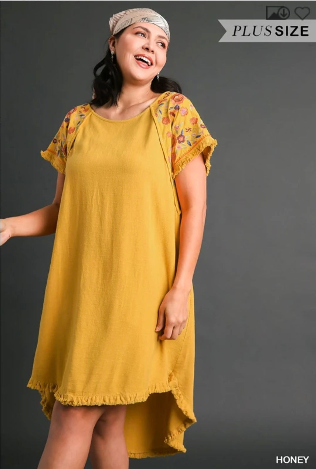 Linen short sleeves embroidery dress