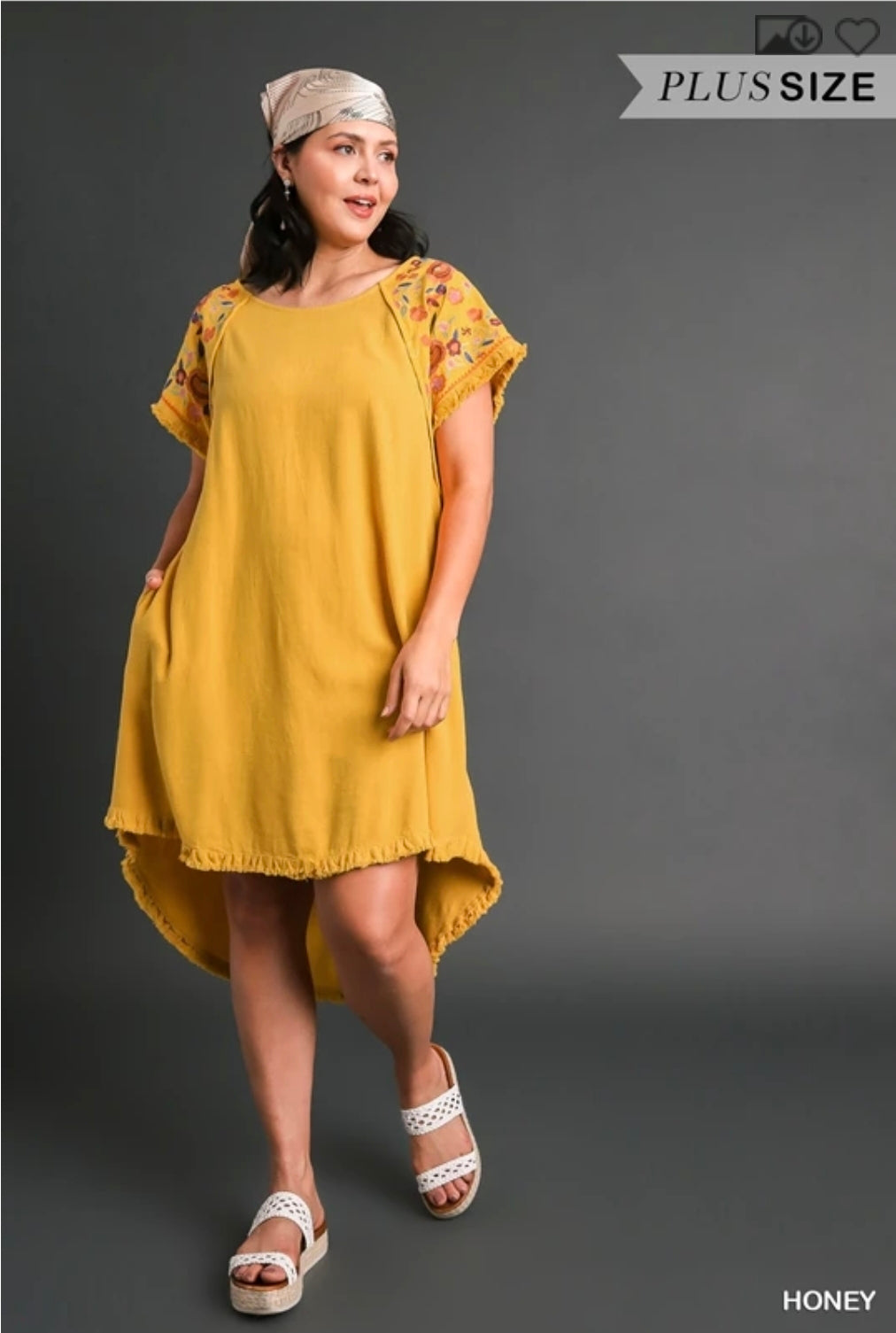 Linen short sleeves embroidery dress