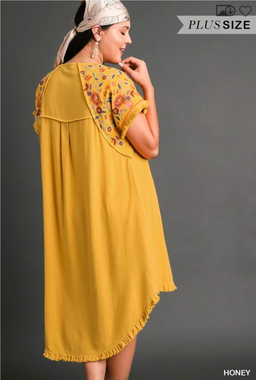 Linen short sleeves embroidery dress
