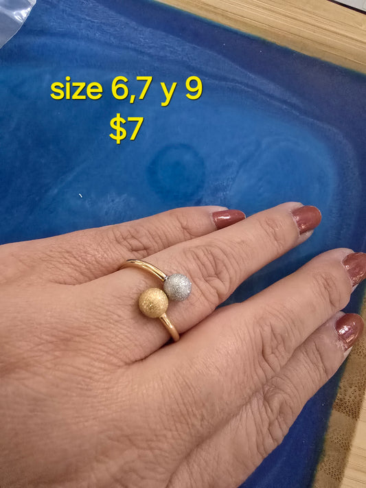 Two tone ring
