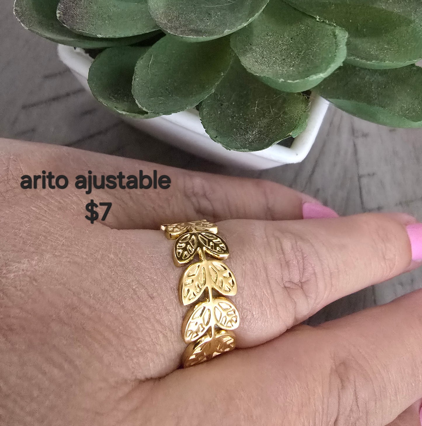 Gold leaves adjustable ring