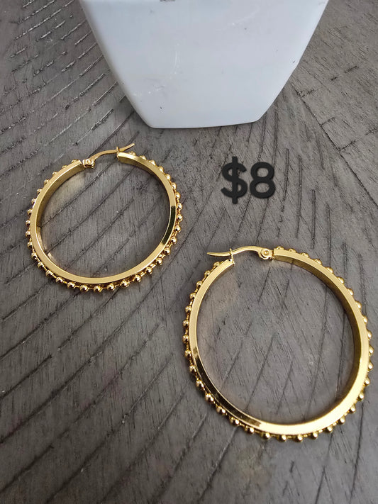 Gold circular Earrings