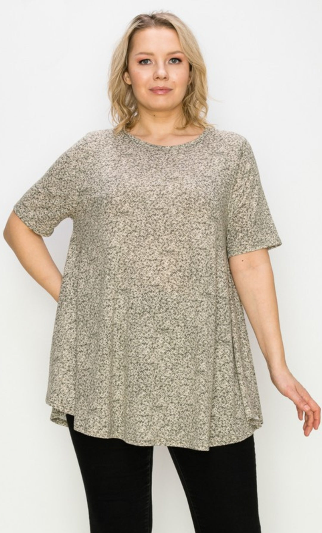 Extra plus size leaf print tunic top