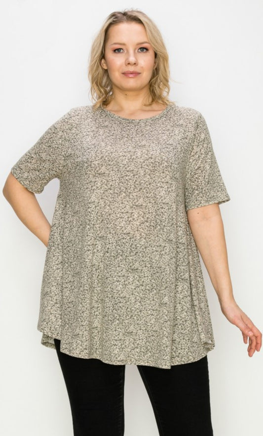 Extra plus size leaf print tunic top