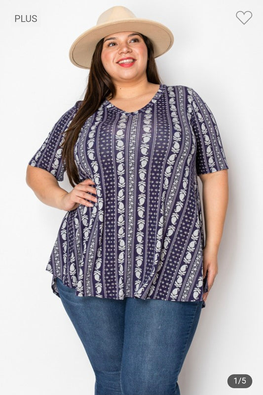 Extra plus size vneck short sleeves tunic top